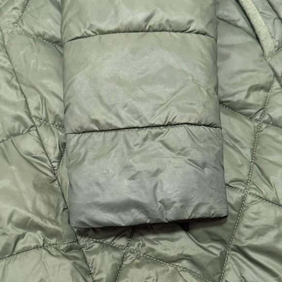 Barbour Olive Puffer Jacket with Faux Fur Trim - Picture 10 of 15